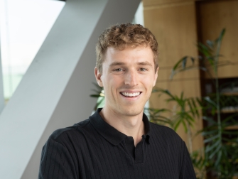Josiah Kratz works at the intersection of physics and AI/ML.